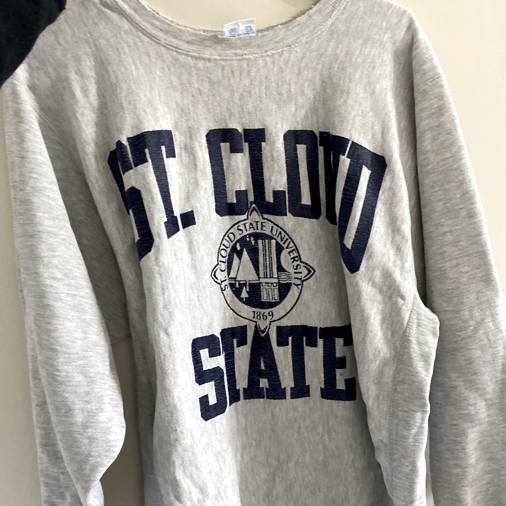 Vintage College Crewneck!